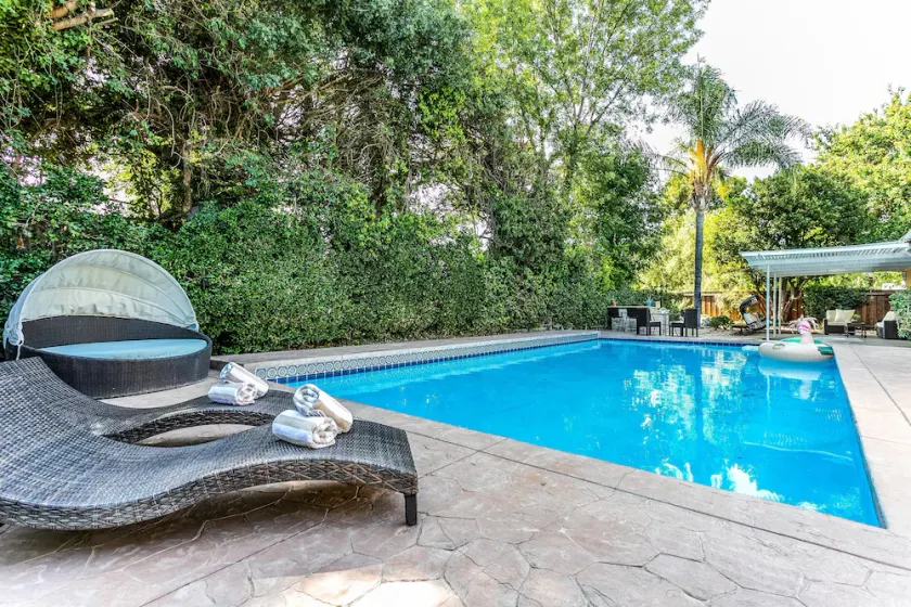 Villa Sausalito - Newly Designed 4BR HOUSE & POOL by Topanga - Image 1