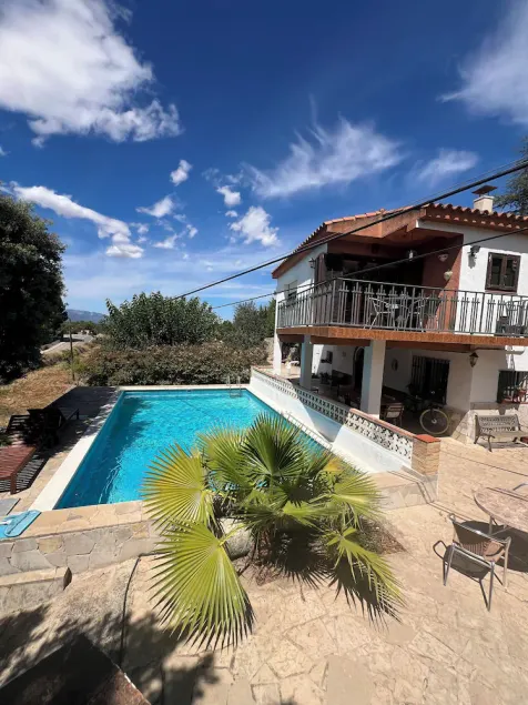 HUTTE-1960 Casa de Campo Mediterranea con jardín y piscina en finca de 3ha - Image 1