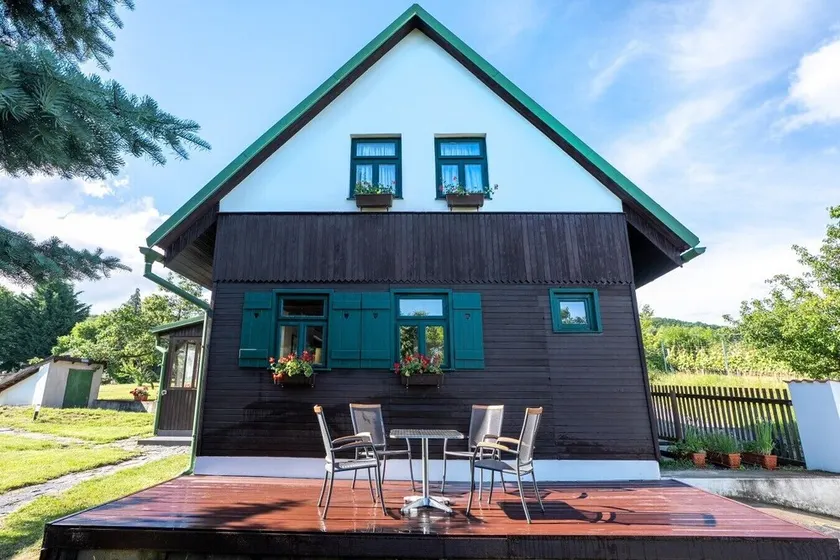 Gemütliches Ferienhaus mit Blick auf die Weinberge. Frühstücksservice möglich! - Image 1