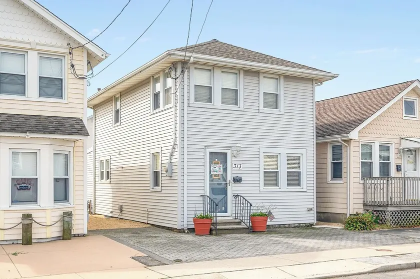 ICONIC SEASIDE HEIGHTS STRANDHAUS - Image 1