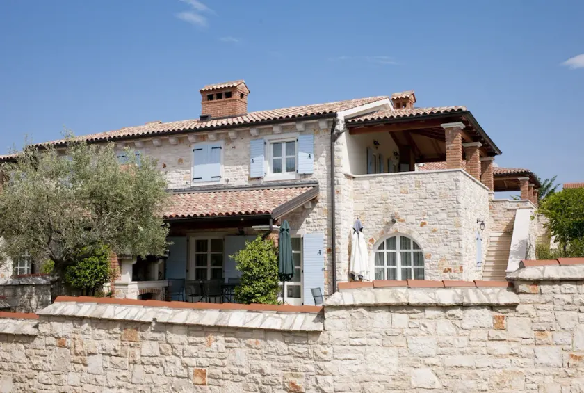 Elegantes Steinhaus mit Pool in einem ruhigen Dorf nahe Porec - Image 1