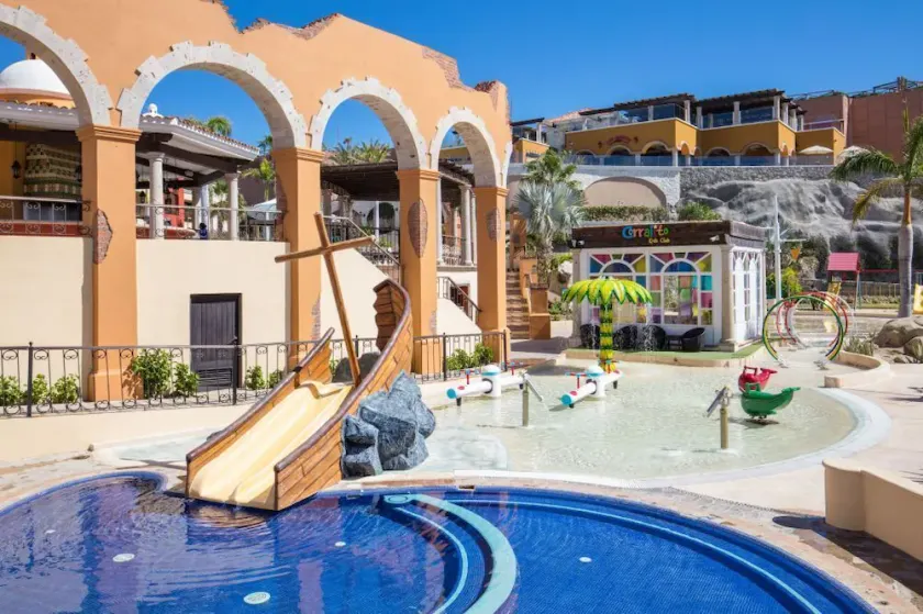 Escape to Paradise: 1BR Condo w/Hot Tub & Pools - Image 1