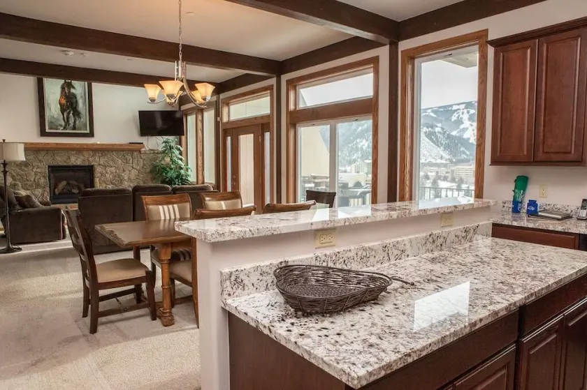 6 Chambertin Townhomes 4 Bedroom Townhouse by RedAwning - Image 1