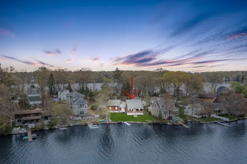 Escape to your lakeside paradise - Image 1