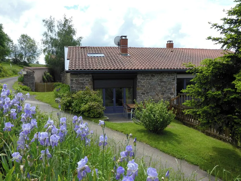House, Chirassimont - Image 1