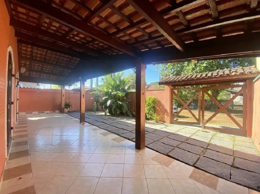 Ubatuba - House with 5 bedrooms, 200m from the beach. We have Wi-Fi! - Image 1