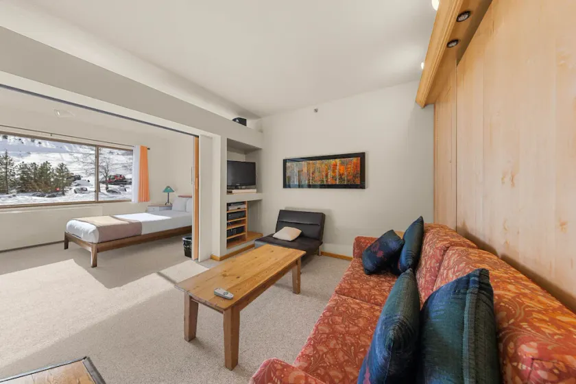 147  | KT Access Studio-Free Parking/No Resort Fee - Image 1