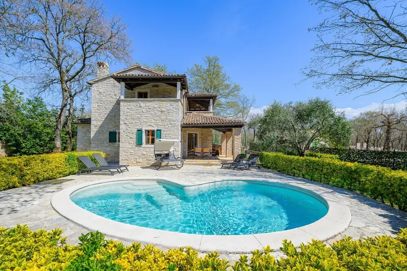 Magica Villa Elaya con piscina a Tinjan Istria - Image 1