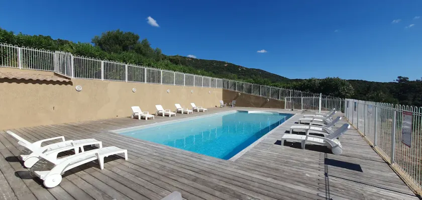 A Santa:domaine de 3 villas avec piscine.Calme et confort a 6kms de la Mer.PROMO - Image 1