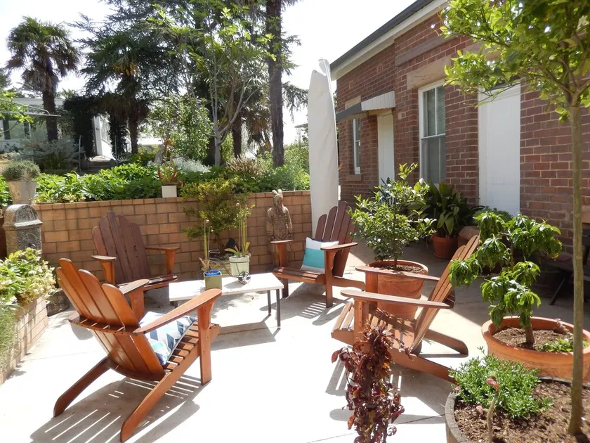 Waratah Cottage - close to Goulburn CBD in a quiet location - Image 1
