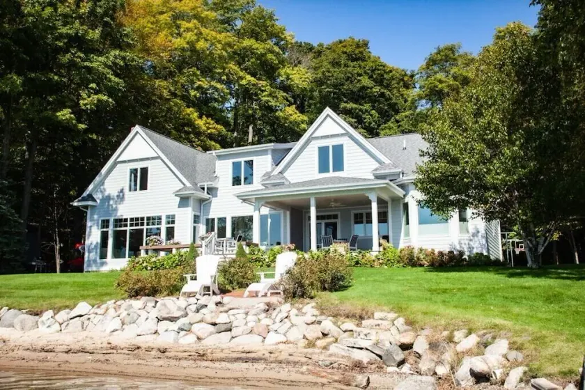 Glen Den Amazing Views of Sleeping Bear Dunes, Luxury Lakefront Home Glen Arbor - Image 1
