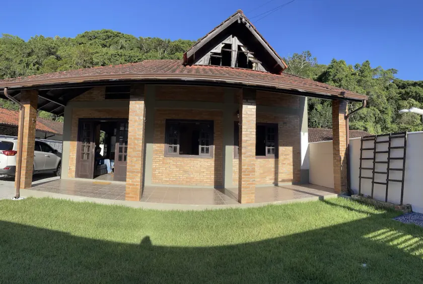 Brick house - 150 meters from the beach - Image 1
