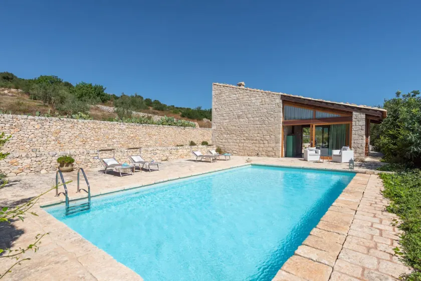 Villa rustique chic avec grande véranda, iscine privée, arbecue et wifi illimité - Image 1