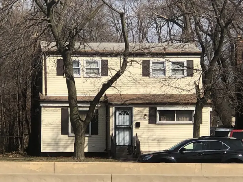 Spacious Detroit retreat near Henry Ford Museum 16 min drive - Image 1