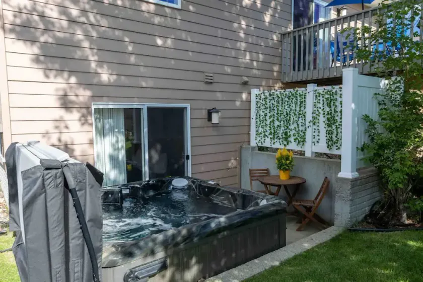 New~The Lily Pad~Hot tub & Sauna /Dog&Kid Friendly - Image 1