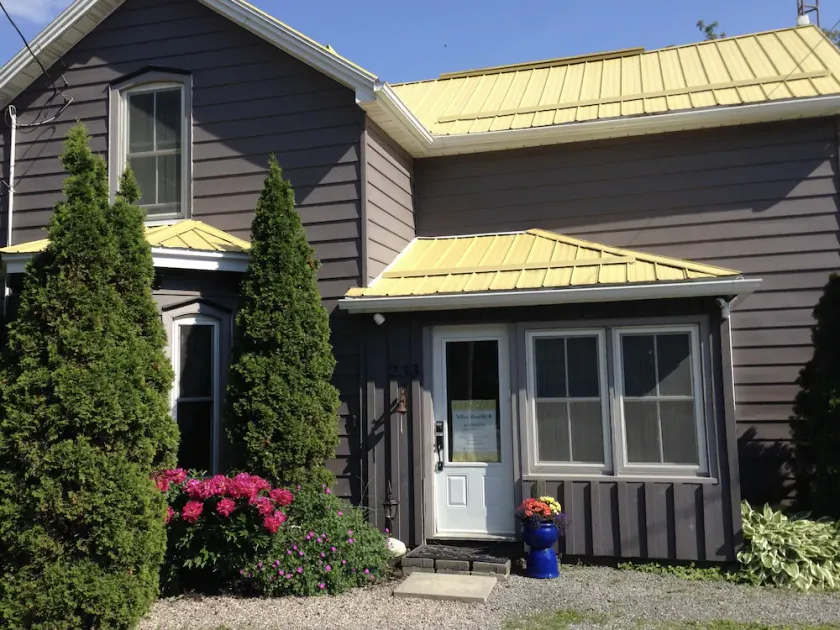 YELLOW ROOF B&B - In The Heart Of Prince Edward County, 1 Night Stays Welcome - Image 1