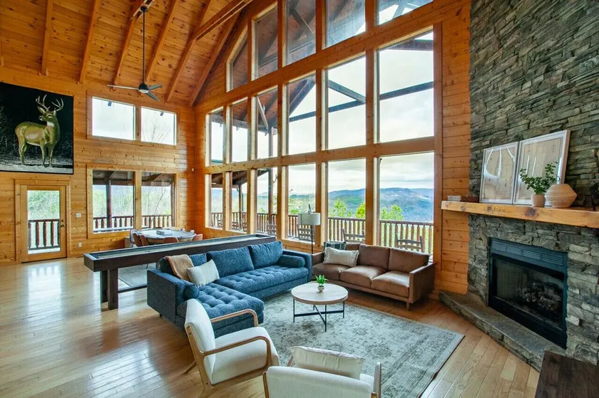 Million Dollar View - Hot Tub, and Sauna! - Image 1