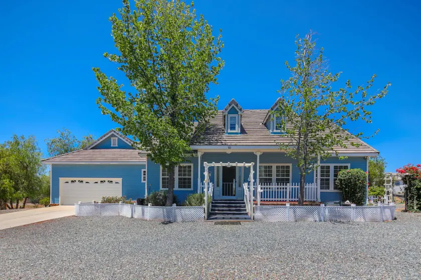 Ranch house/pool and spa/minutes to wineries/Watch hot balloon - Image 1