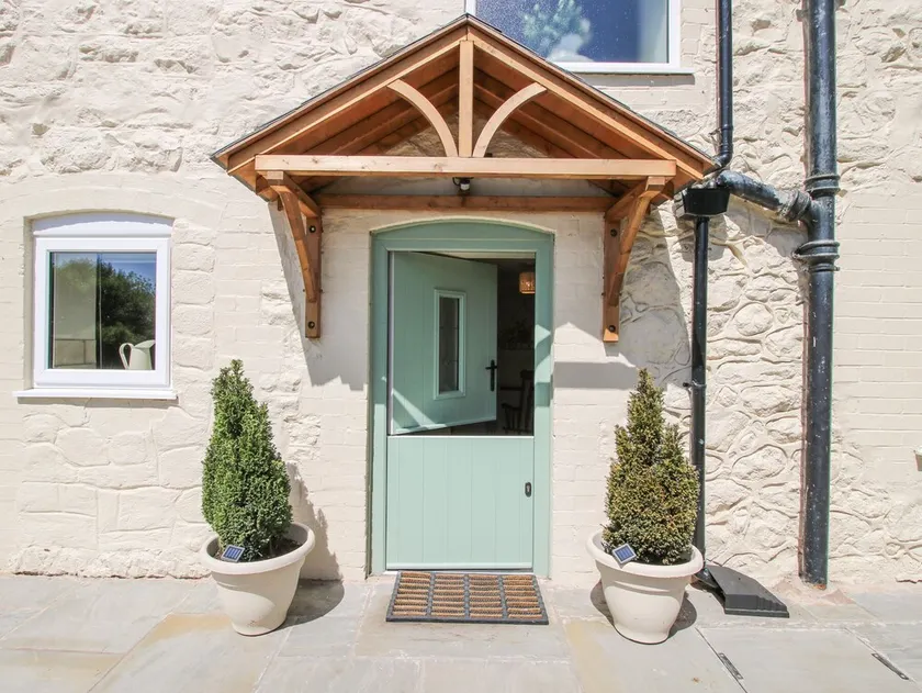 Pennal Cottage - Image 1