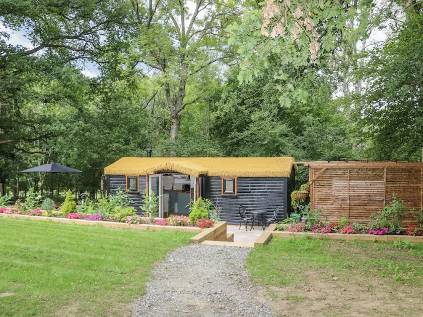 Charltons Hollow Cabin - Image 1