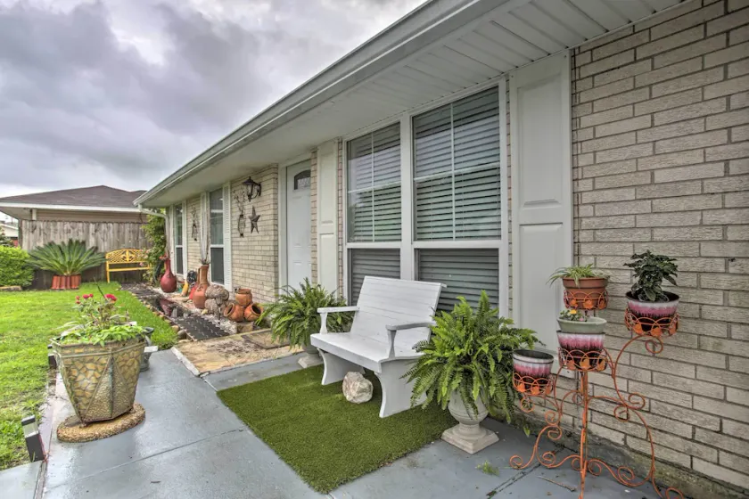 2 Mi to TPC Louisiana: Avondale Apt w/ Patio - Image 1