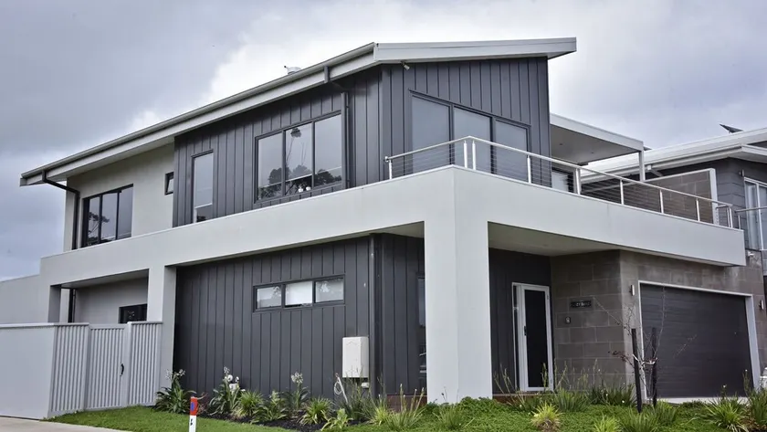Lazy Dayz Beach House - Image 1