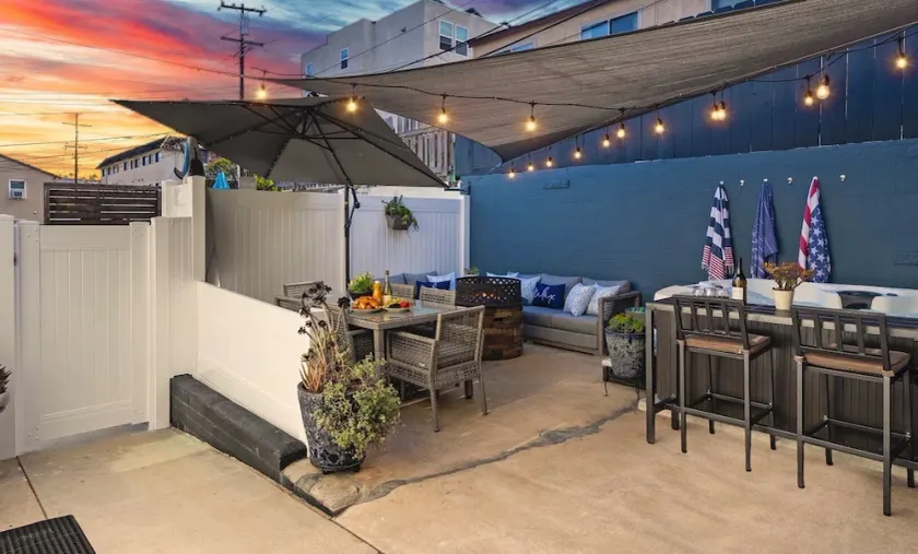 HOT TUB, Parking, A/C - Near SeaWorld, Beaches, MCRD, Barnes Tennis, PLNU! - Image 1