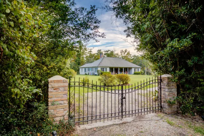 Bayou Liberty Waterfront Estate - Image 1