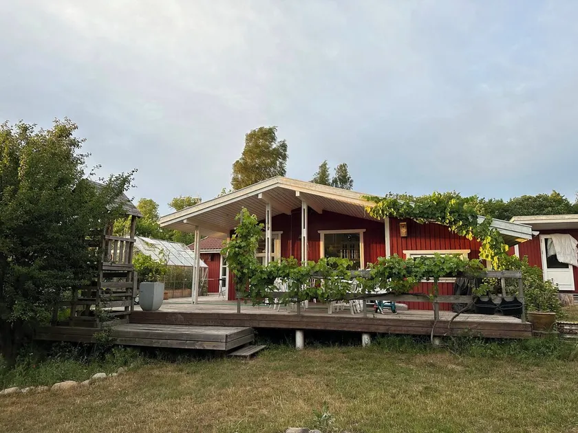 Spaziosa casa adatta alle famiglie con giardino, barbecue e terrazza - Image 1