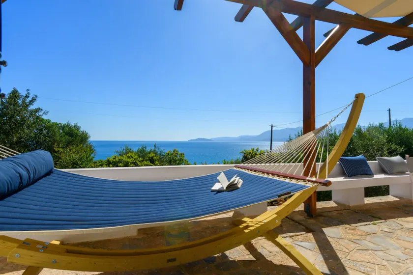 Une villa calme, vue jardin et mer - Image 1