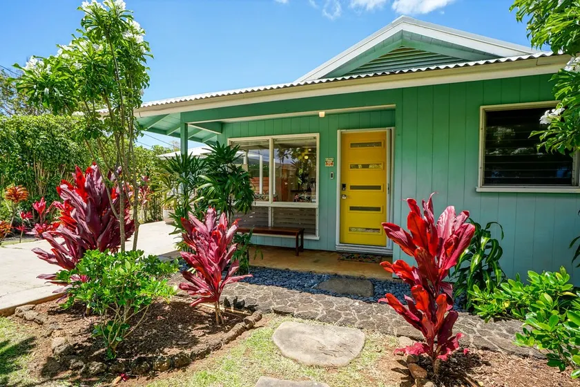 Hale Mano - TVNC 5047 - A mod beach cottage on the sunny, south side. - Image 1