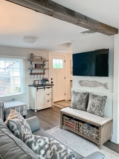 Cozy Summer Cottage Minutes from Narragansett Beaches - Image 1