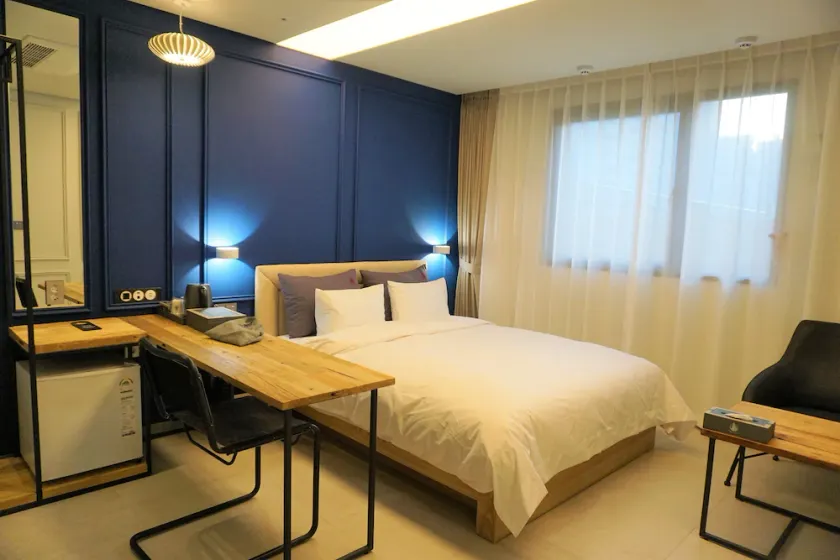 Yeoubi Hotel - Image 1