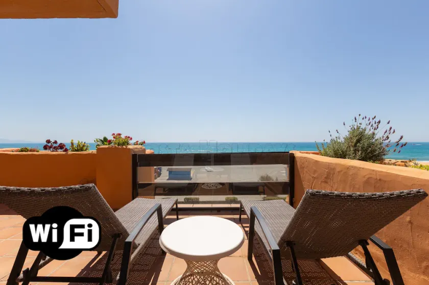 Frontline beach 2 bedroom apartment in Los Granados with panoramic sea views, pool, gardens, Wi-Fi - Image 1