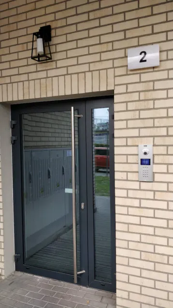 Przytulna kawalerka z wanną i wygodnym łóżkiem tuż obok Magnolia Park - Image 1