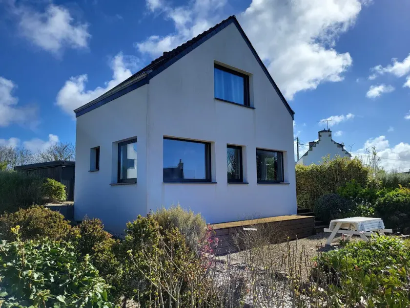 714-Modern house 300m from the sea and the GR34 - Image 1