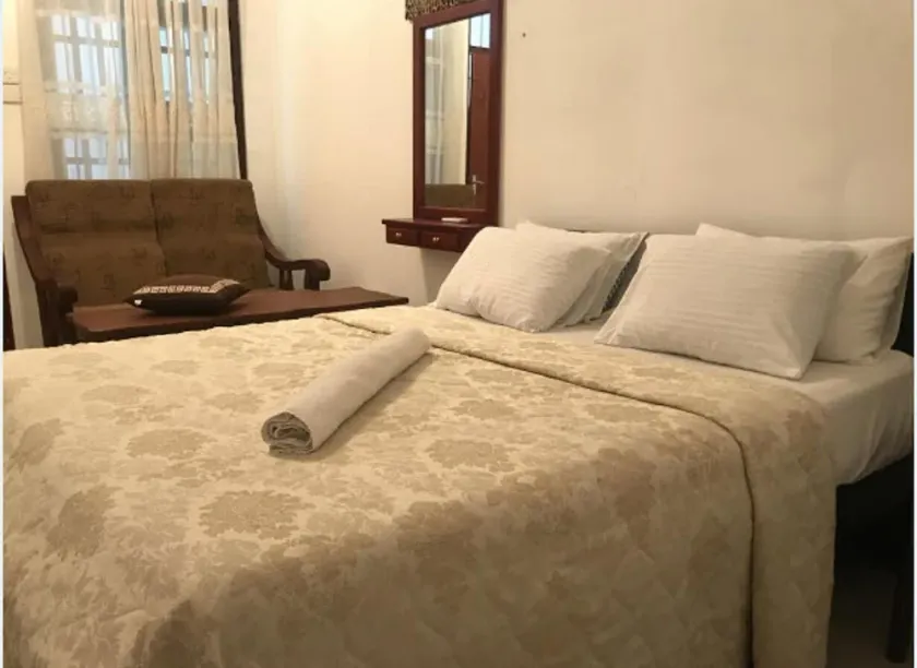 Atozee Airport villa - Image 1