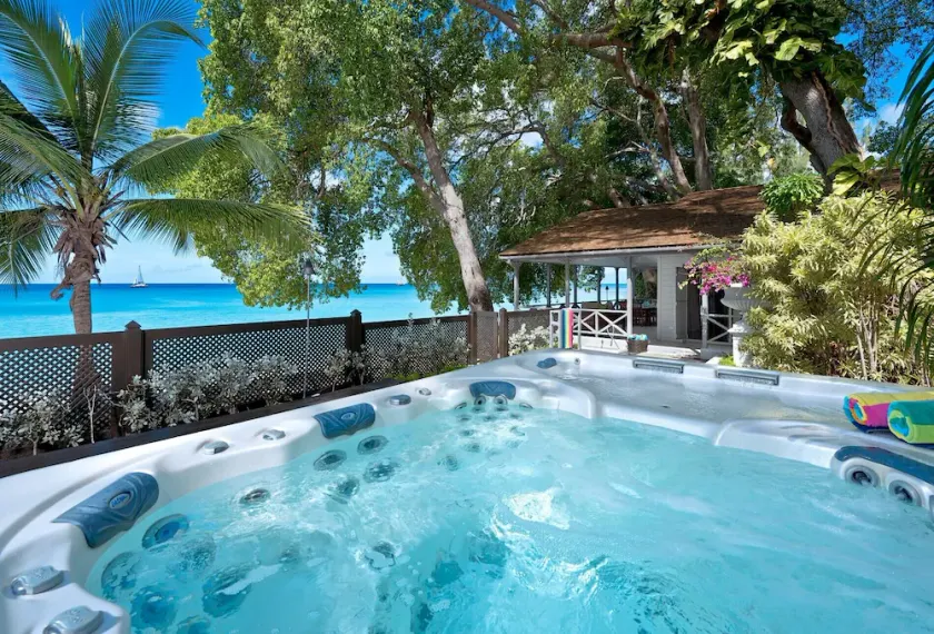 LA LUNE VILLA BARBADOS - Splendida casa sulla spiaggia sulla spiaggia di Gibbs con vasca idromassaggio - Image 1