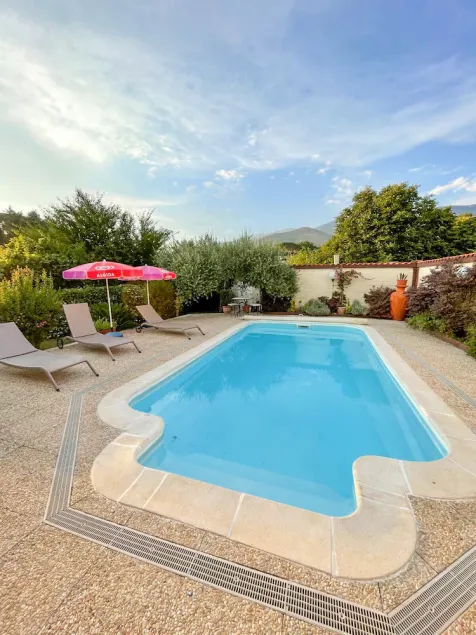 South Rome. 3 bed Villa. Heated pool,  open May to Oct air cond, mountain view.  - Image 1
