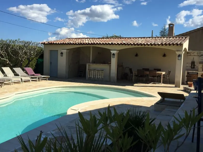 Just 10 minutes from the Gorges du Verdon! Beautiful, spacious villa with heated pool - Image 1