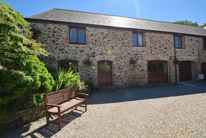 4 Bed in Slapton oc-bc2186 - Image 1