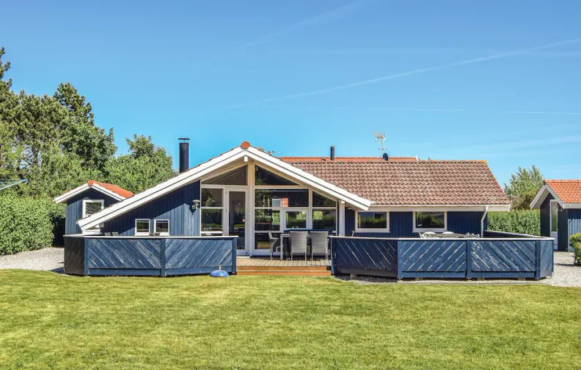Amazing home in Rudkøbing with sauna - Image 1