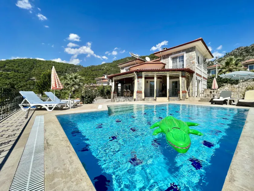 Stunning Villa Semira, Perfect Condition, Private Pool & 1000m2 Garden,WIFI - Image 1