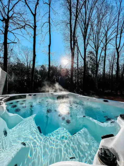 Hot Tub Cottage at Lake Martin Dogs Welcome - Image 1
