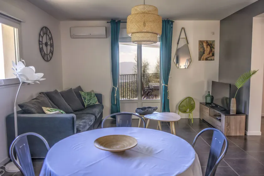 New accommodation, summer kitchen, terrace, garden - Image 1