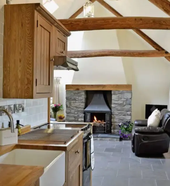 Grofftau Cottage - Sleeps 4 & Free Parking - Image 1