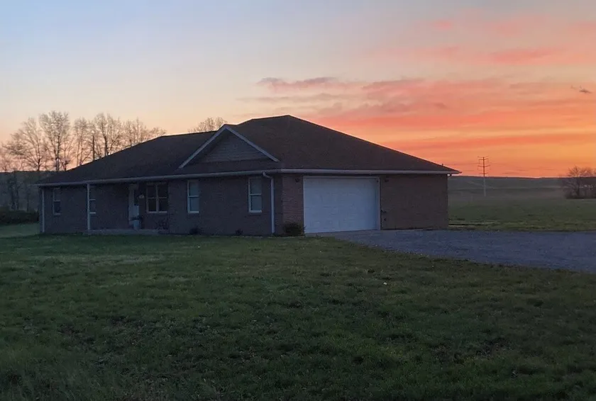 Farmstead home w/hot tub - Image 1