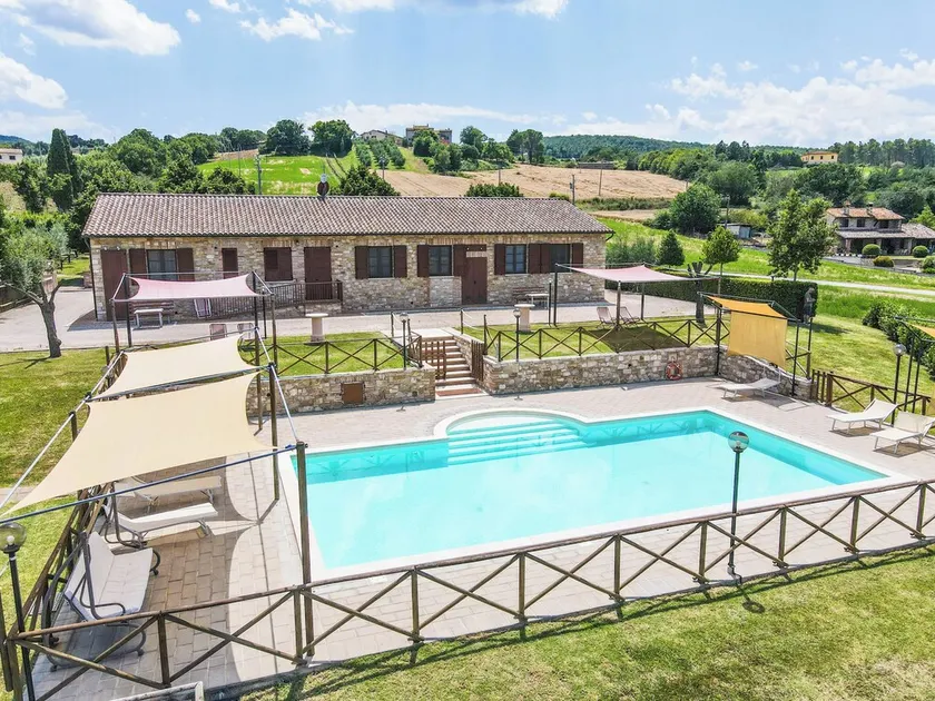 House with private pool, large garden at 6km from Todi. Panoramic views!!! - Image 1