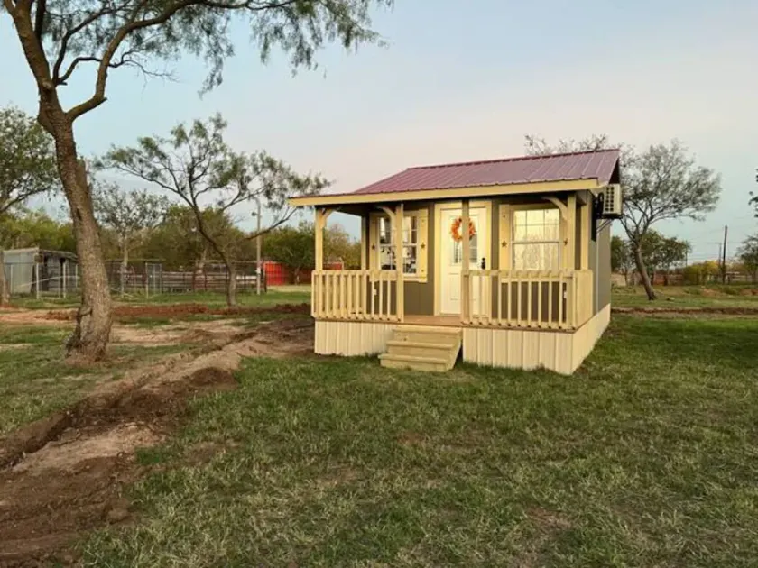 Tiny Home  1 bedroom/1 bath - Image 1