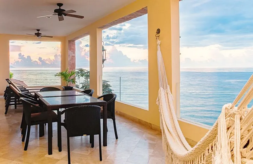 2BR beach condo on the water w/ diamond amenities - Image 1